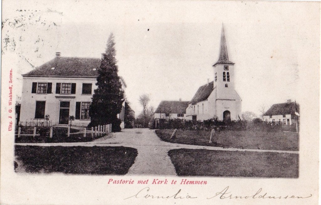 Hemmen, Gezicht op de Pastorie en Kerk. 6619, Verzenden, Voor 1920, Gelopen, Gelderland