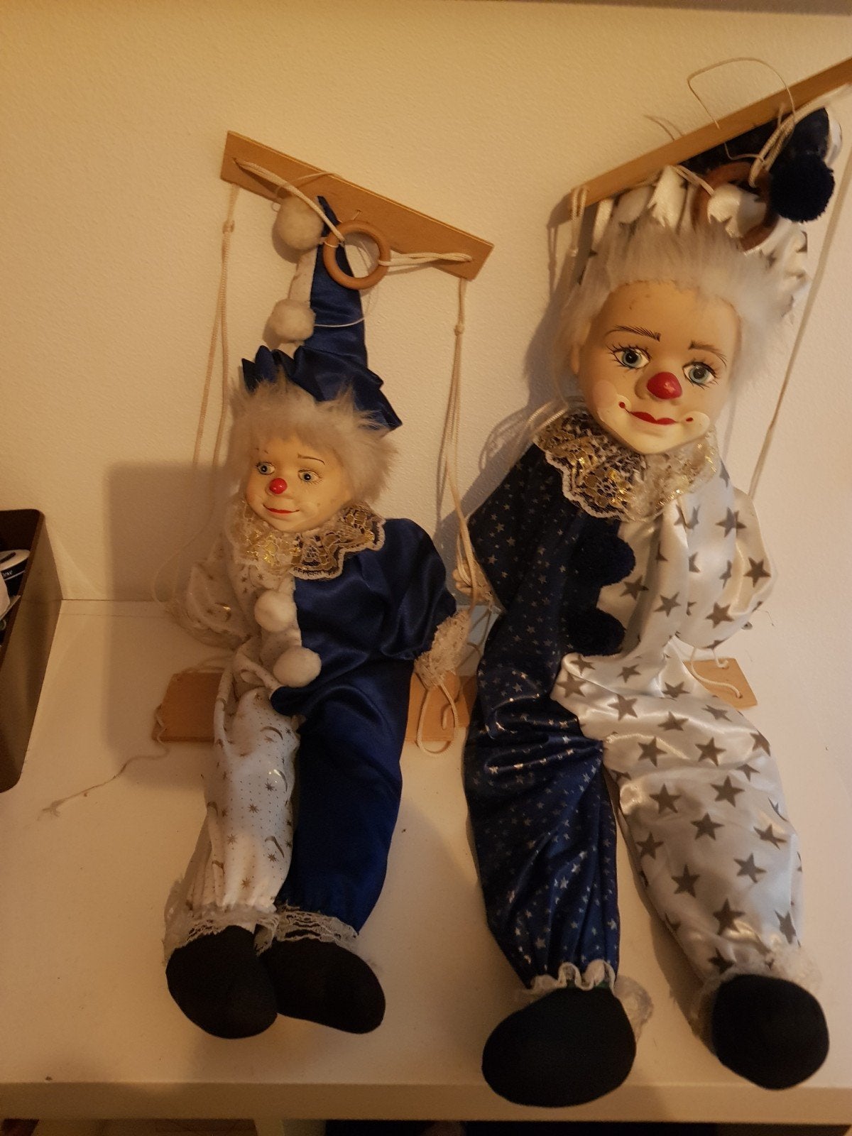 2 clowns (hangend), Ophalen of Verzenden, Gebruikt, Pop