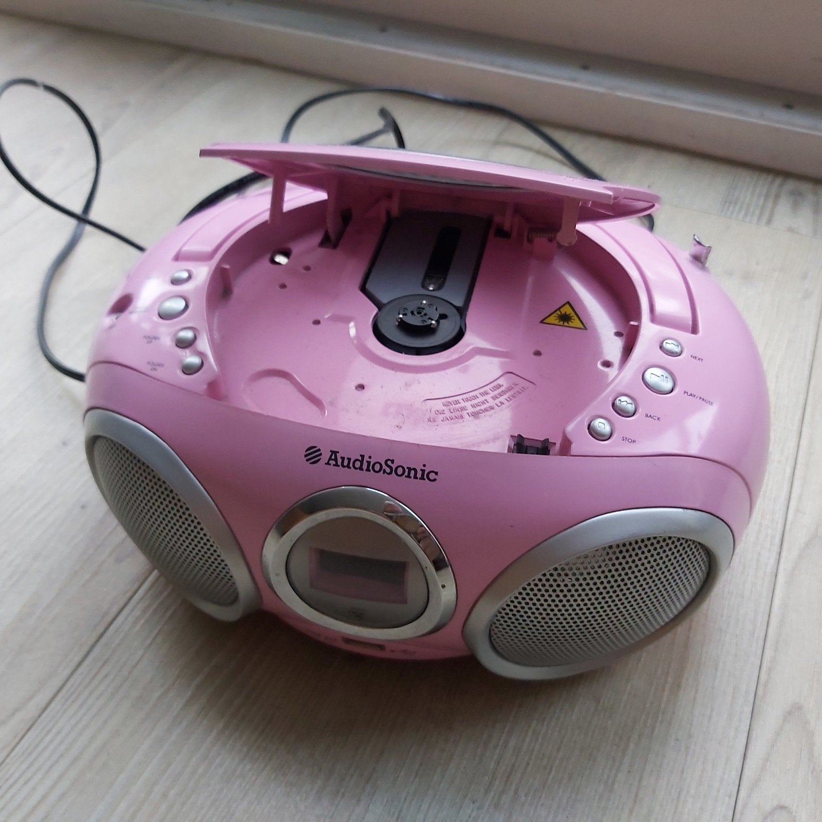 Te koop: roze radio - CD speler (AudioSonic), Audio, Tv en Foto, Ophalen of Verzenden, Gebruikt, Radio, Met cd-speler