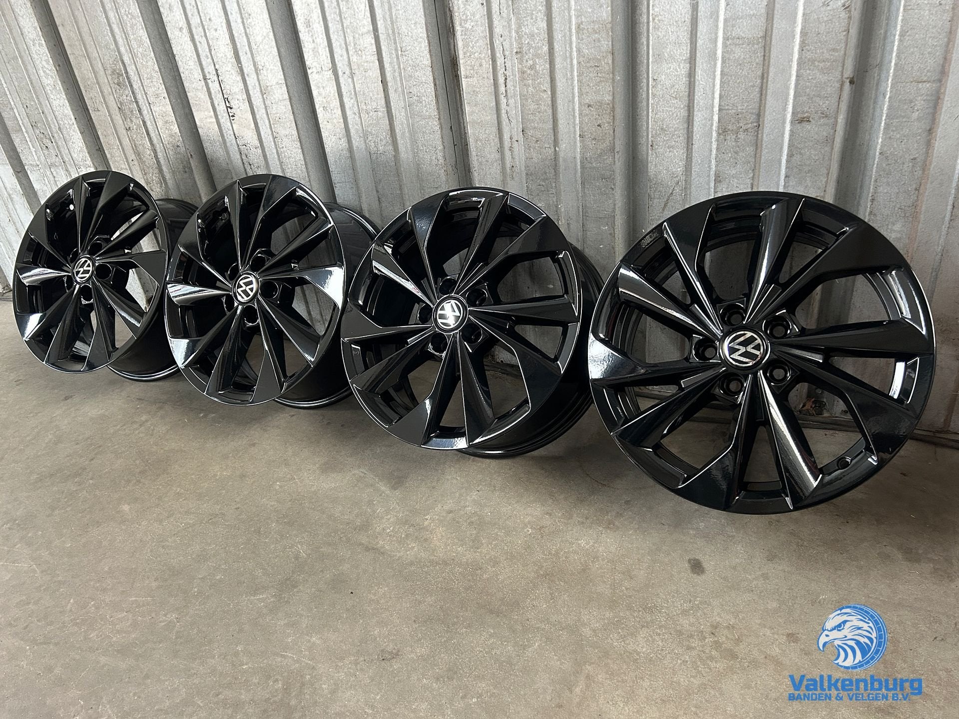 Originele Volkswagen Polo 16 inch zwarte velgen 5x100, Gebruikt, Velg(en), -, Ophalen of Verzenden