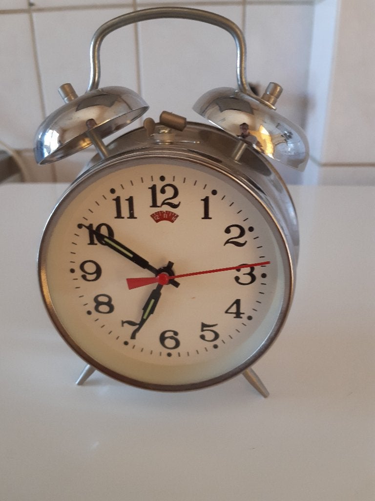 Vintage wekker - Made in China, Vintage, Analoog, Ophalen of Verzenden, Zo goed als nieuw