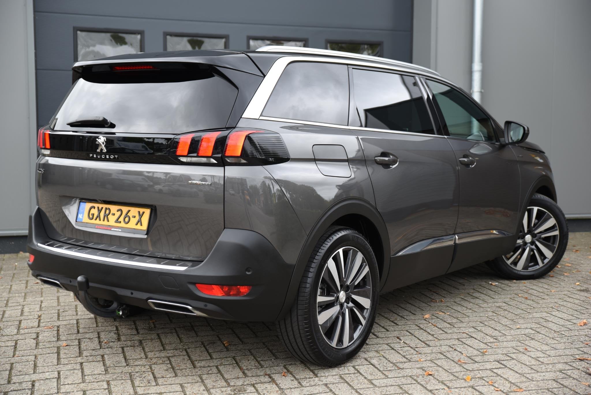 Peugeot 5008 1.6 PureTech GT-Line, Auto's, Dealer onderhouden, Automatische klimaatregeling, Gebruikt, Euro 6