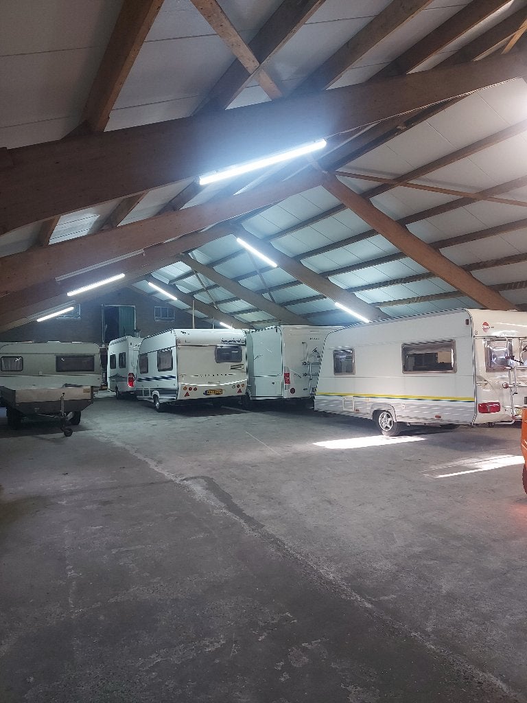 Caravanstalling vouwwagenstalling