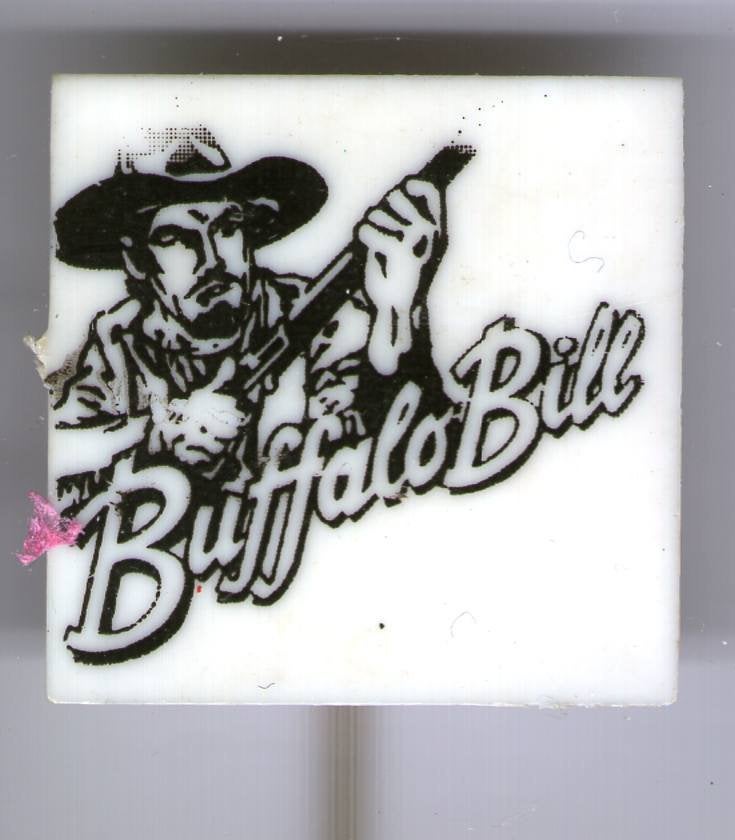 Buffalo Bill plastic stripfiguur speldje ( R_036), Ophalen of Verzenden, Zo goed als nieuw, Figuurtje, Speldje of Pin
