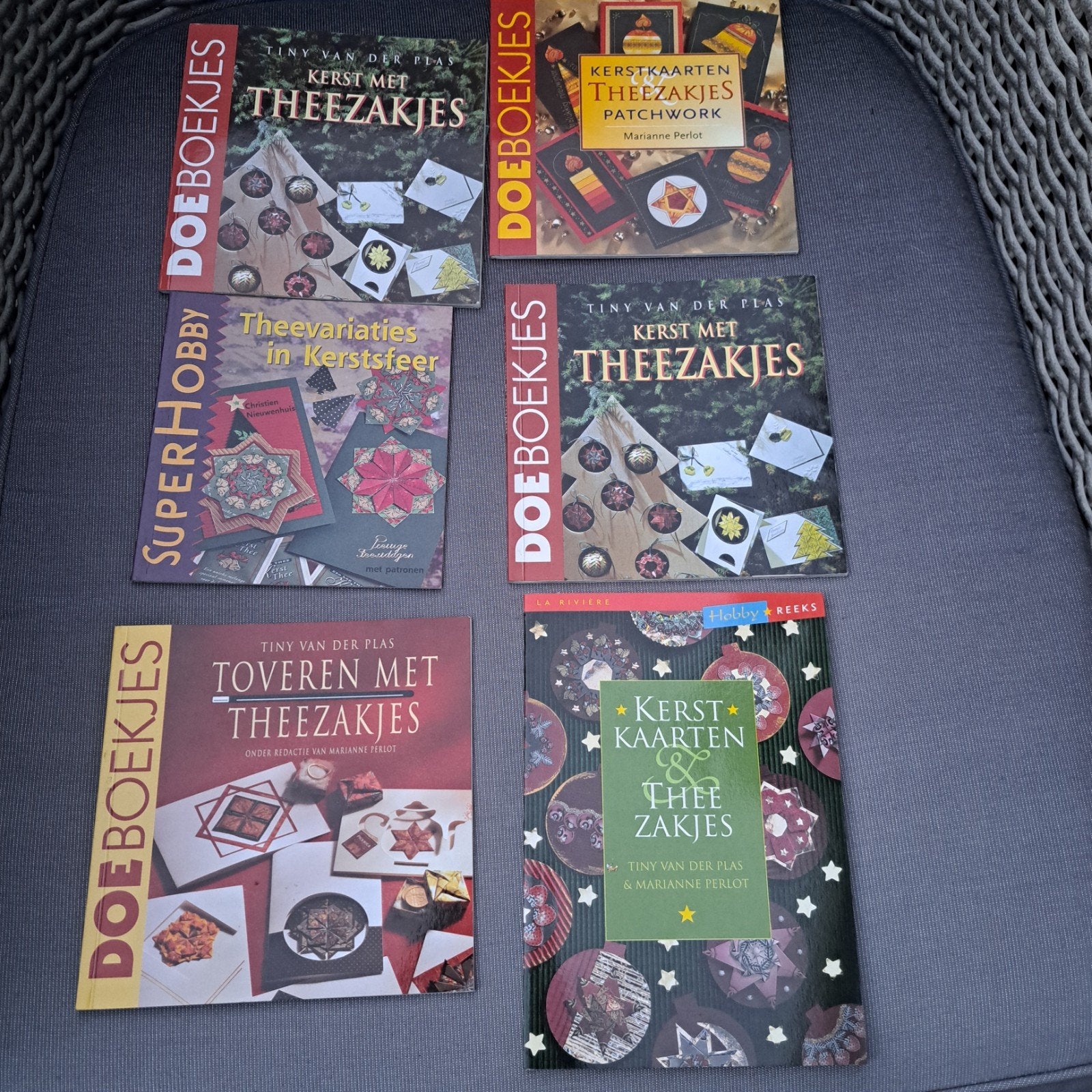 6x Theezakjes vouwen boeken - Kerst & Algemeen, Boeken, Hobby en Vrije tijd, Gelezen, Scrapbooking en Knutselen, Ophalen of Verzenden
