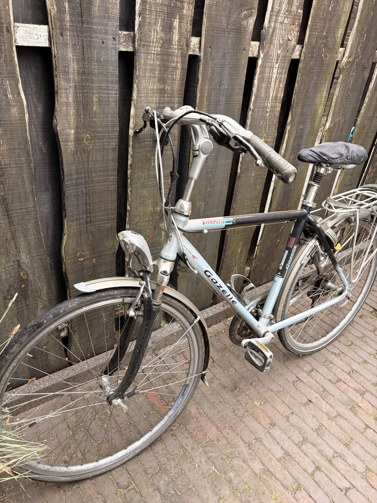 Gazelle fiets - Werkend, heeft wat aandacht nodig, Fietsen en Brommers, Fietsen | Dames | Damesfietsen, Ophalen, Velgrem, Versnellingen