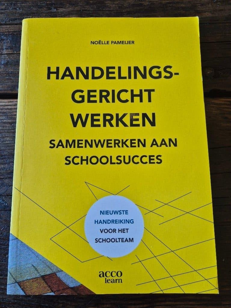 Handelingsgericht werken, Boeken, Diverse auteurs, Zo goed als nieuw, Gamma, HBO