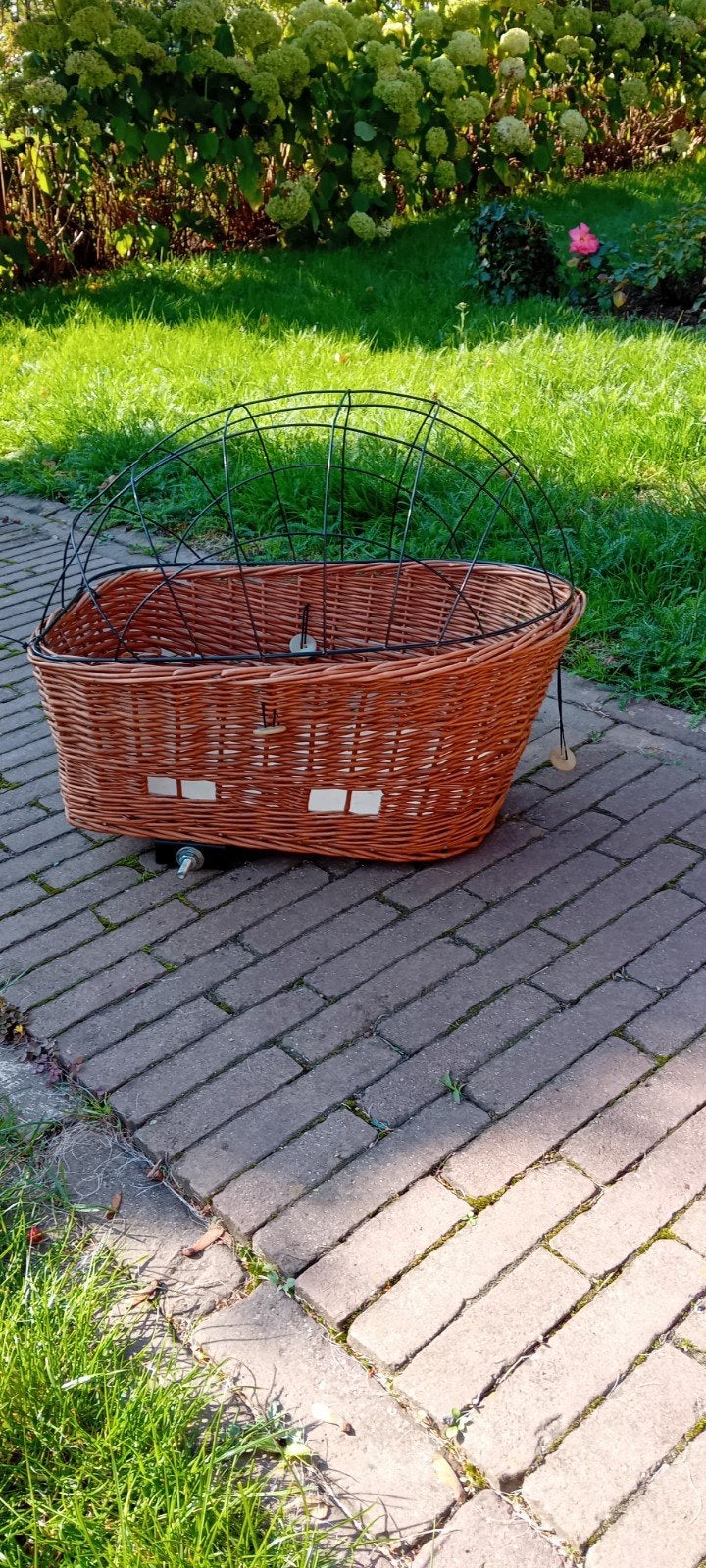 te koop hondenmand voor op bagagedrager fiets., Ophalen, Gebruikt, Overige typen, Minder dan 20 kg