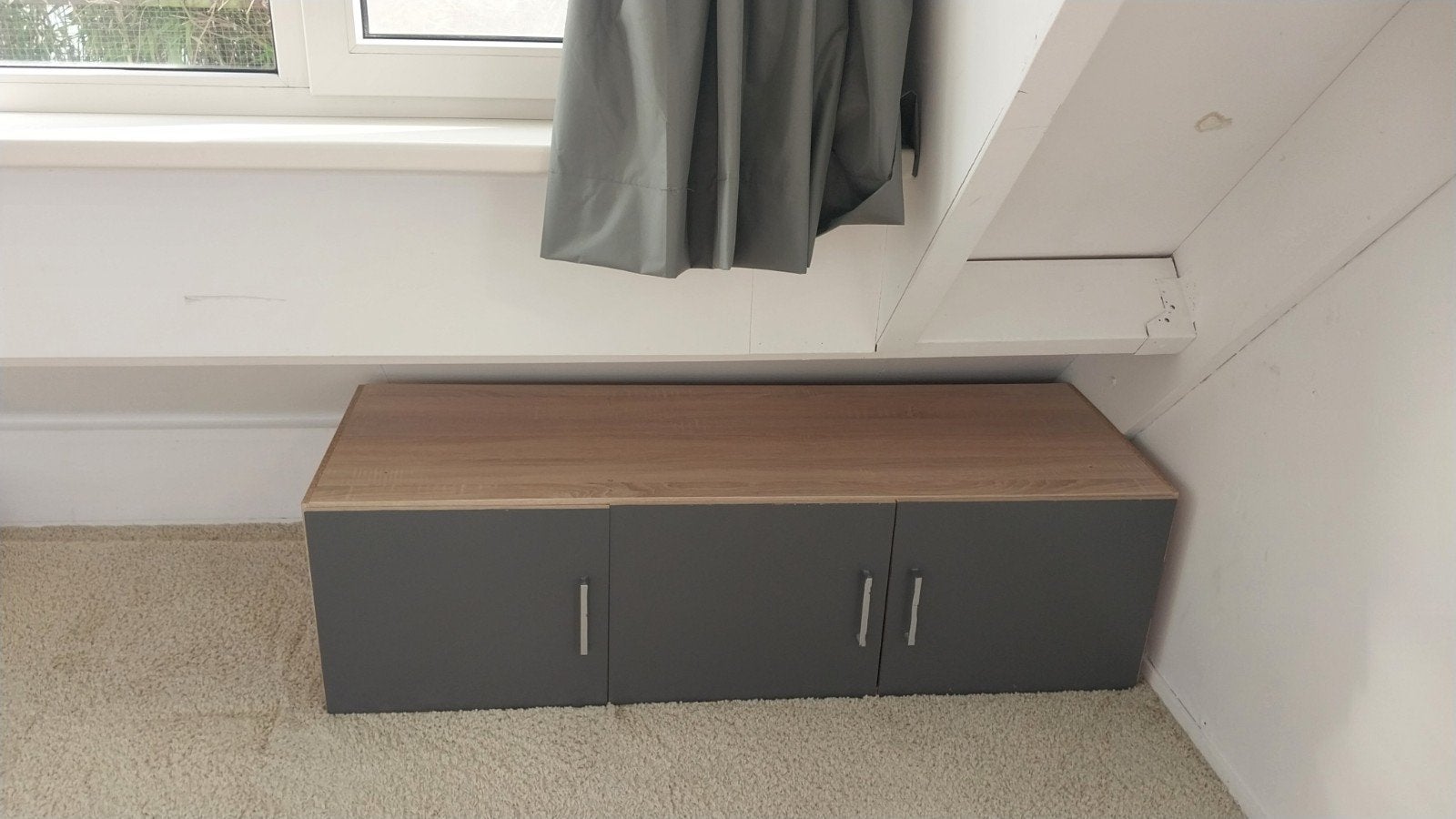Opbergkast met 3 deuren - Grijs/Houtlook, Huis en Inrichting, Ophalen, Zo goed als nieuw