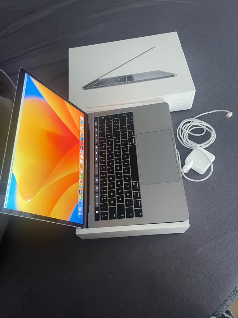 krachtige MacBook Pro in doos(i7/16GB/256SSD/3,6GHZ), Computers en Software, Apple Macbooks, 2 tot 3 Ghz, 13 inch, Zo goed als nieuw