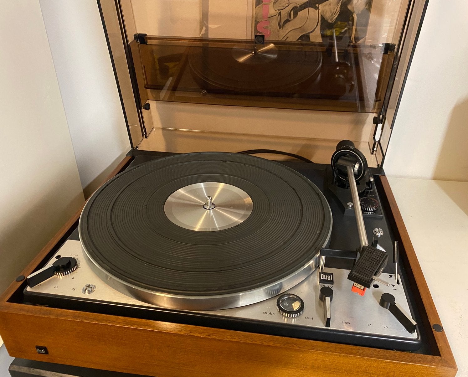 Dual 1229 gereviseerd, super  staat. Shure element nwe naald, Ophalen, Automatisch, Zo goed als nieuw, Platenspeler