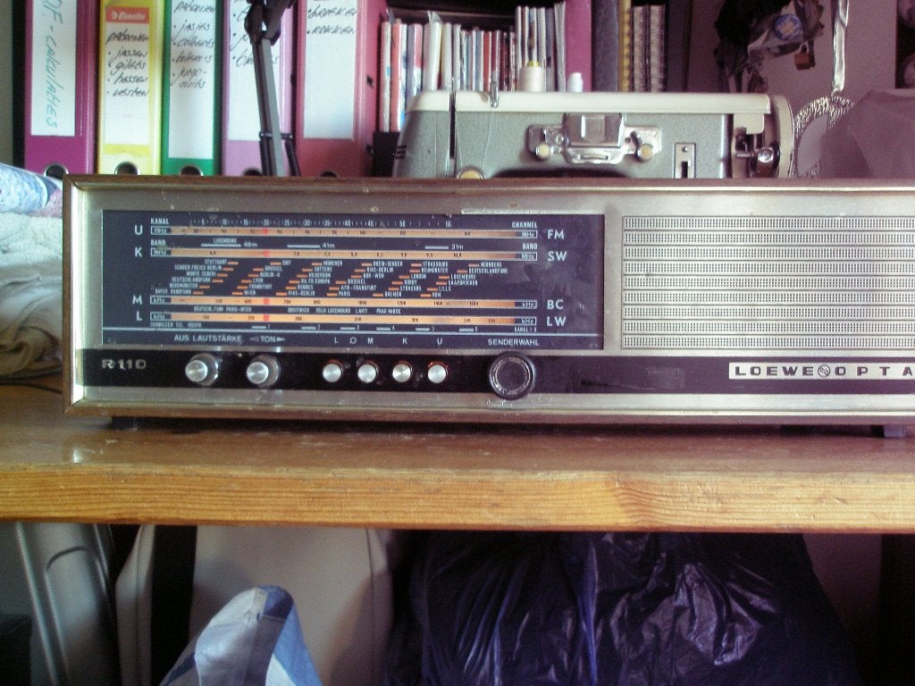 Loewe Opta R110 radio, Ophalen of Verzenden, Nieuw