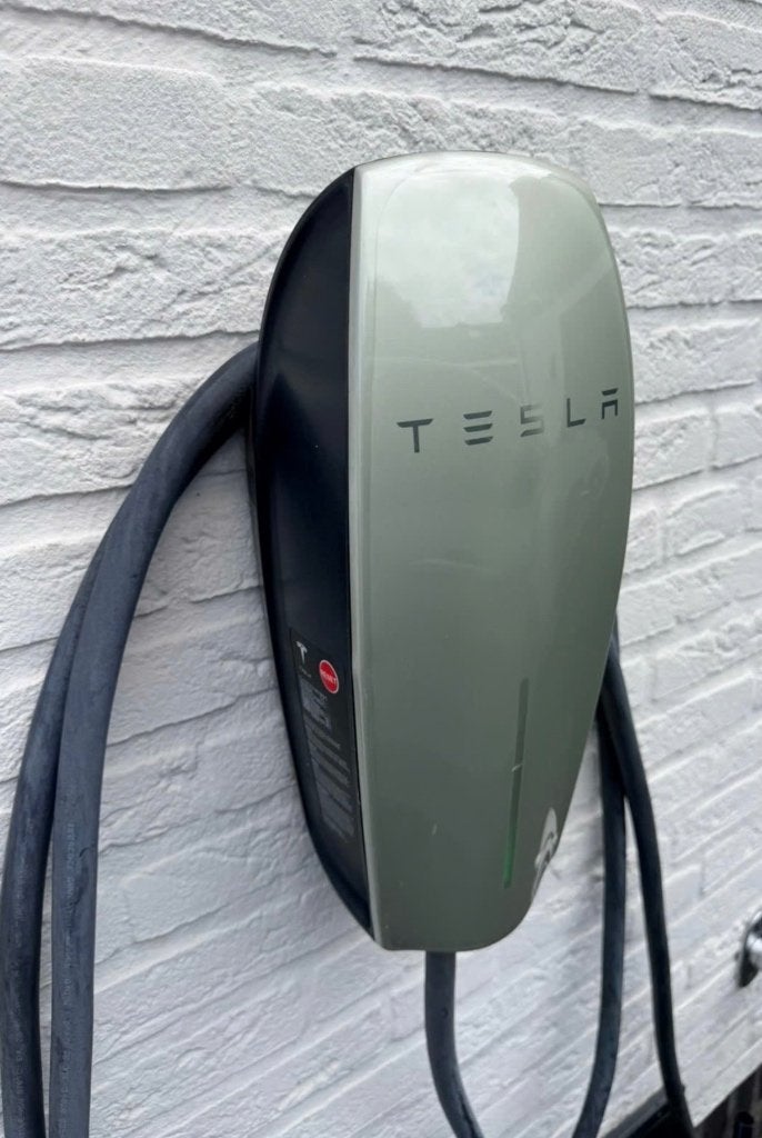 Tesla Wall Connector – Origineel – 3-fase 32A, Auto diversen, Ophalen of Verzenden, Zo goed als nieuw, Laadpaal en Laadkabel