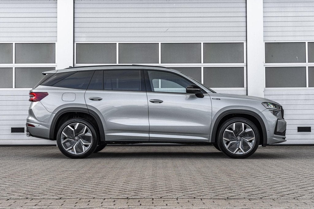 Skoda Kodiaq 1.5 TSI PHEV 204pk Sportline Business | LMV 20', Auto's, Skoda, 12 maanden, 1498 cc, 4 cilinders, 26 kWh