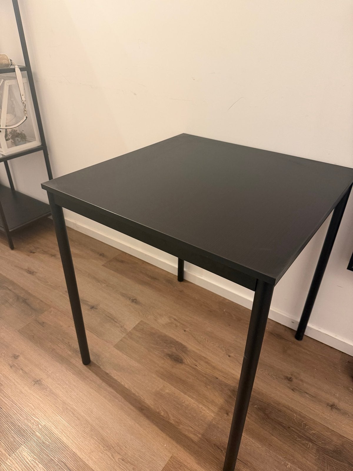 IKEA SANDSBERG Tafel, Ophalen, Gebruikt, Vierkant, Tot twee personen