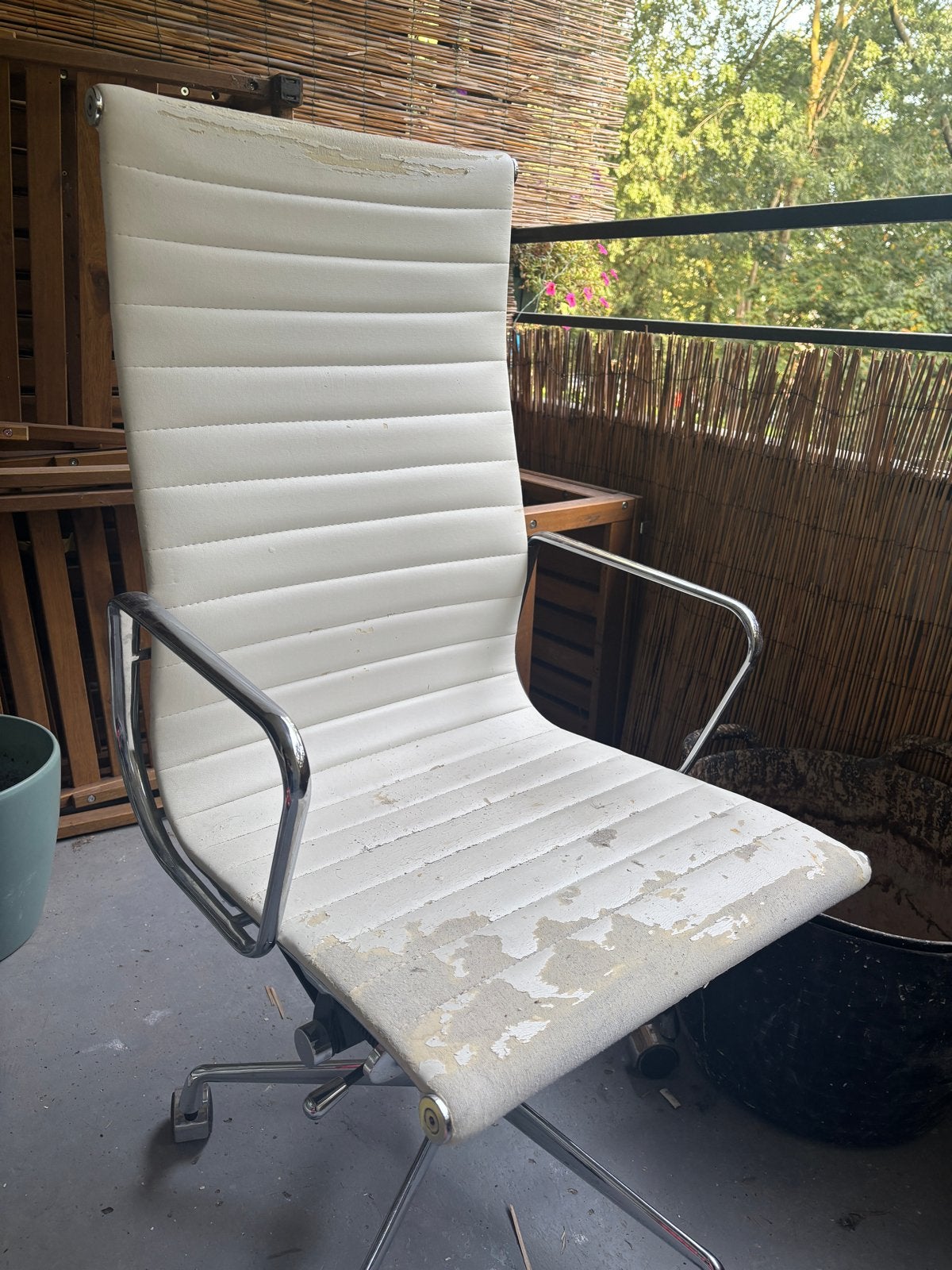 Gratis witte leren bureaustoel, verstelbaar, met wieltjes, Ophalen, Gebruikt, Wit, Bureaustoel