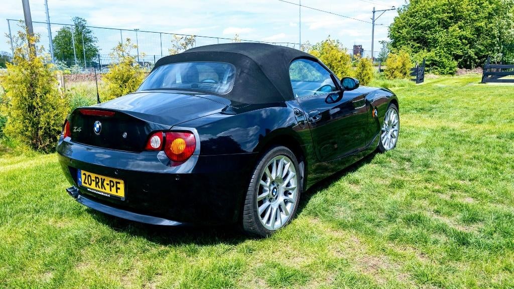 BMW Z4 2.2 I 125KW 2005 Zwart, Auto's, 2171 cc, Achterwielaandrijving, Cabriolet, Zwart