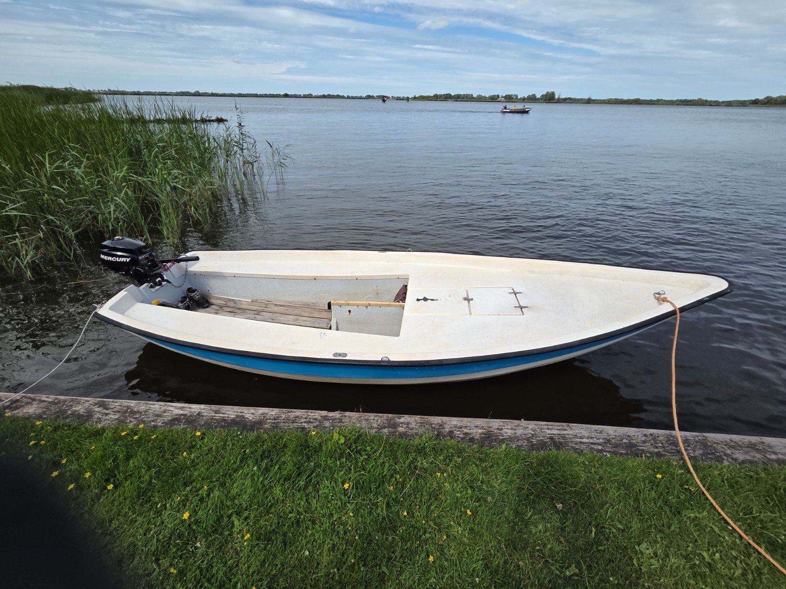 Boot 165x460 met trailer en motor, goed onderhouden, Gebruikt, Buitenboordmotor, Trailer, Polyester