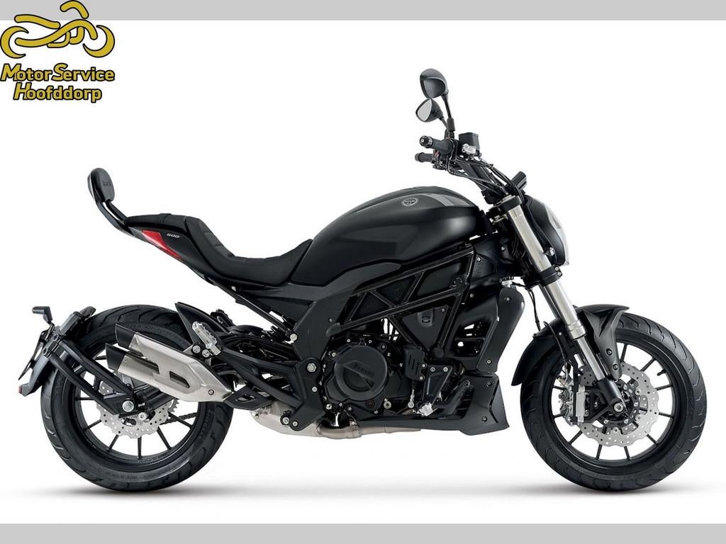 BENELLI 502 C Cruiser ABS A2 ACTIE ACTIE (bj 2026), Motoren, 499 cc, 4 cilinders, Motorrijbewijs A, Bedrijf
