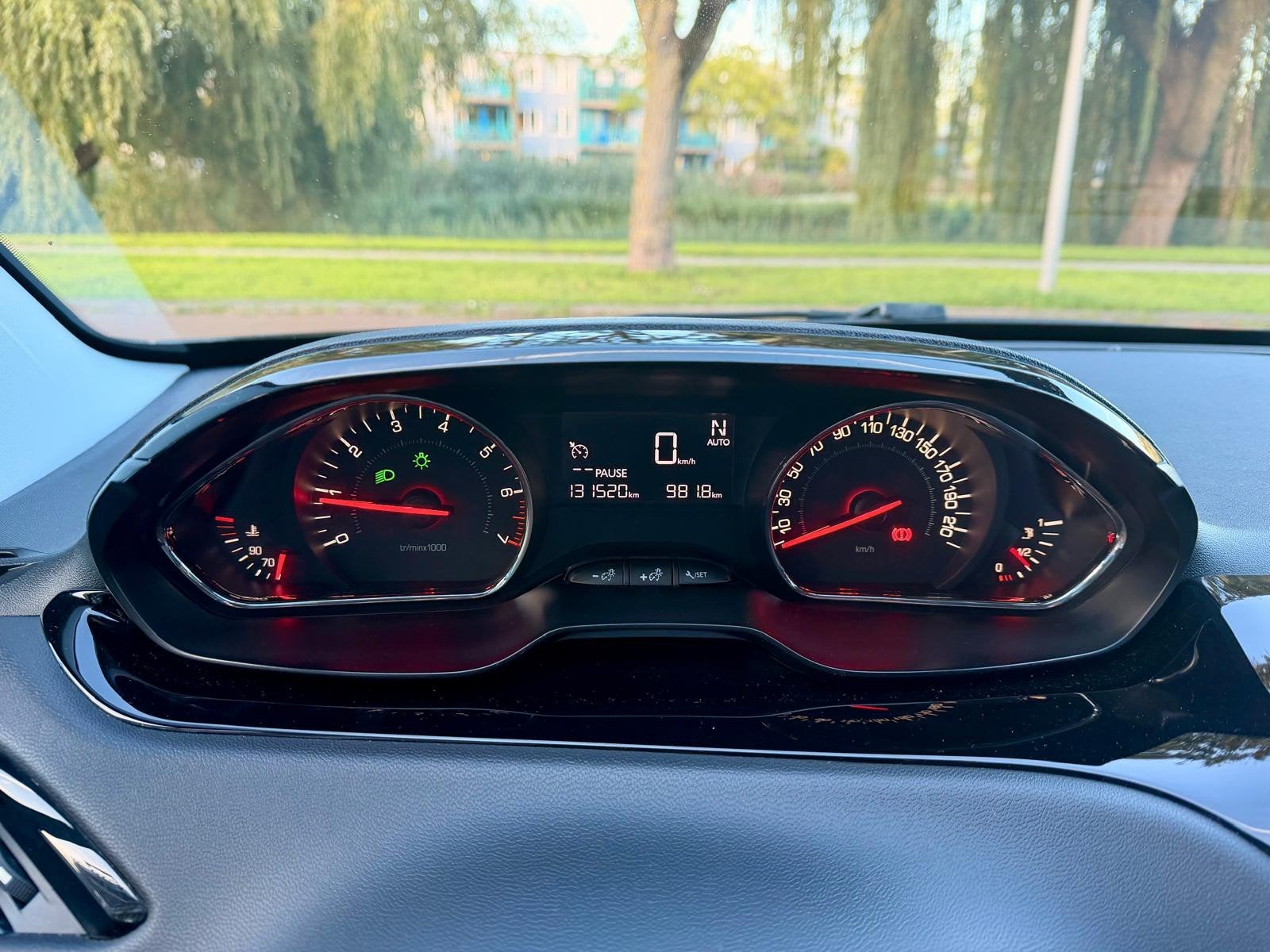 peugeot 208 Automaat-2013-Benzine, Auto-onderdelen, Ophalen, Nieuw, Peugeot