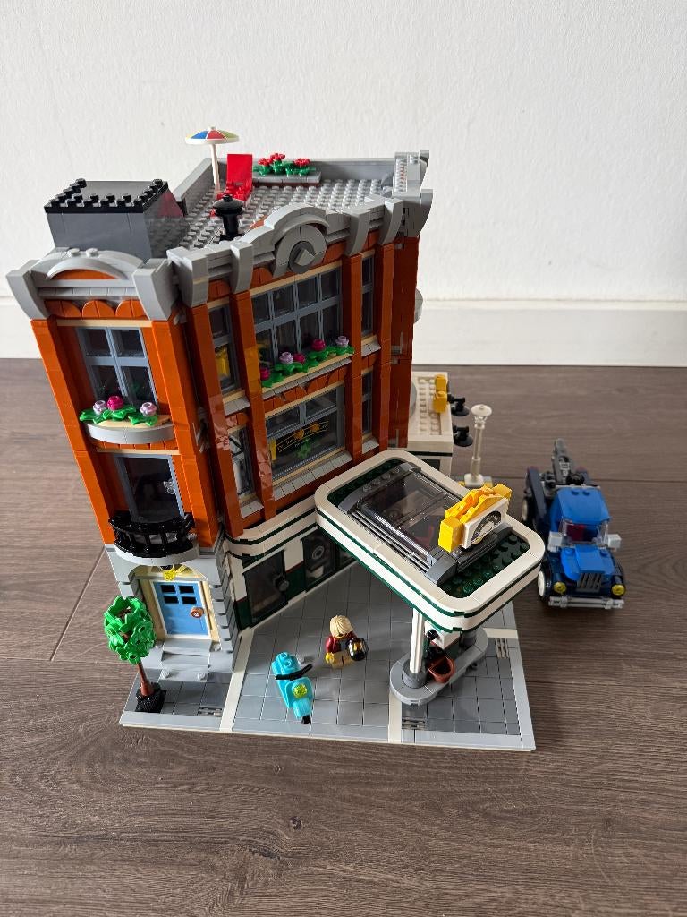 LEGO Creator Expert 10264 Corner Garage, Lego, Ophalen of Verzenden, Zo goed als nieuw, Compleet