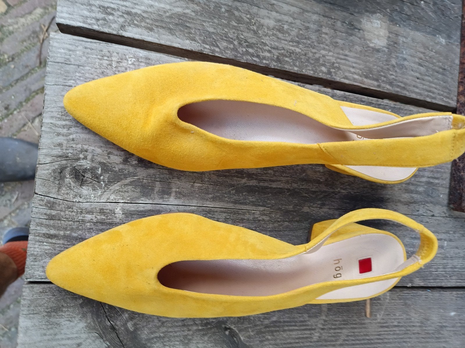 Hogl Gele schoenen - Maat 37, Geel, Ophalen of Verzenden, Sneakers of Gympen, Gedragen