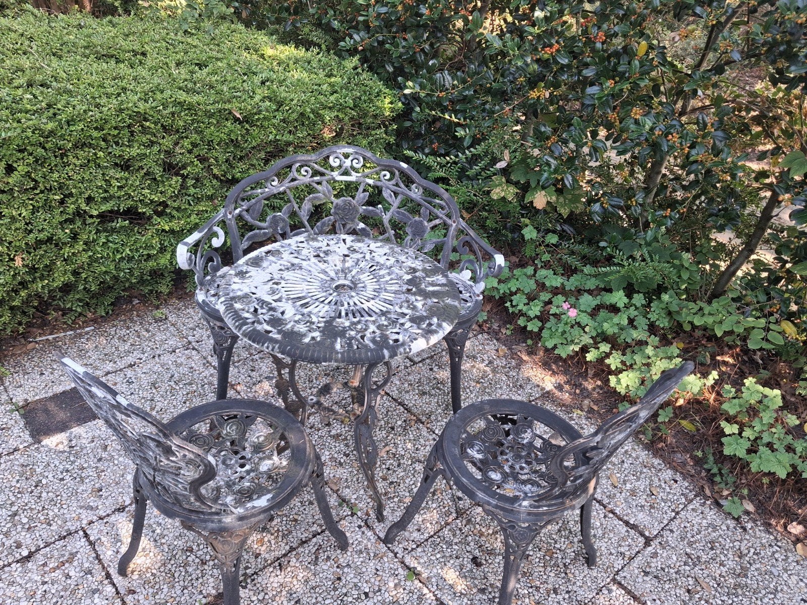Antieke gietijzeren tuinbank en tuinset met roosmotief, Tuin en Terras, Ophalen, Overige materialen, Gebruikt, Bank