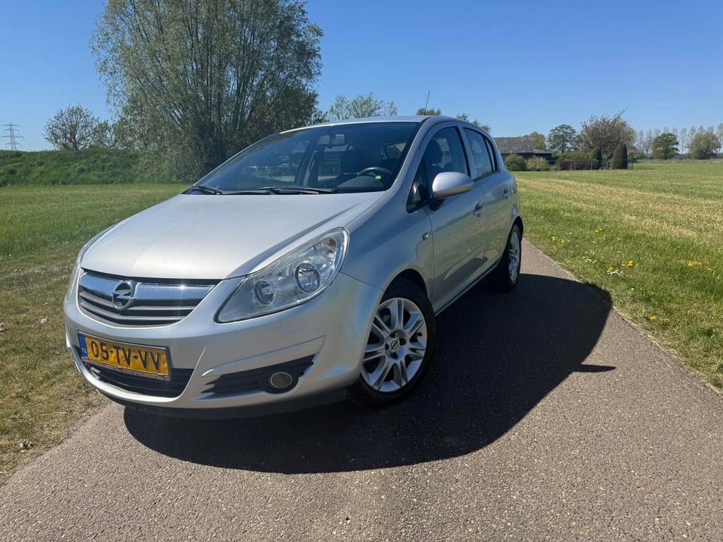 Opel Corsa 1.2 16V 5D WR 2007 Grijs bomvol nw apk, Auto's, Opel, Voorwielaandrijving, 4 cilinders, 1229 cc, 49 €/maand
