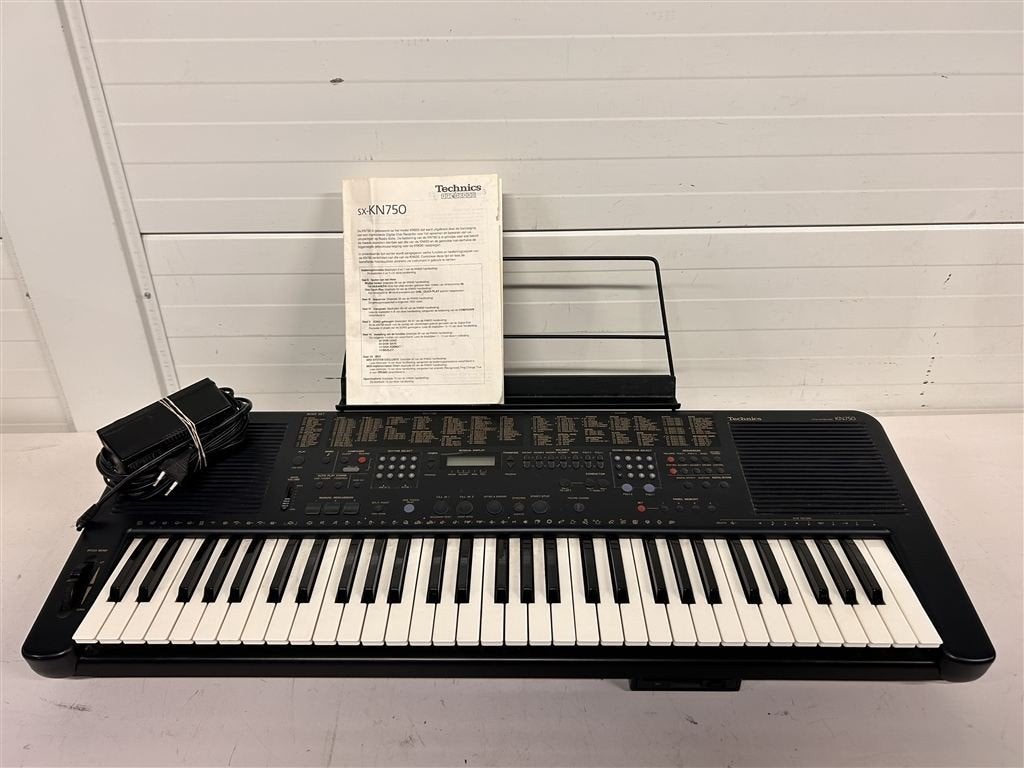 A7536. Technics SX-KN750 keyboard, Muziek en Instrumenten, Keyboards, Ophalen, Gebruikt, 61 toetsen, Technics