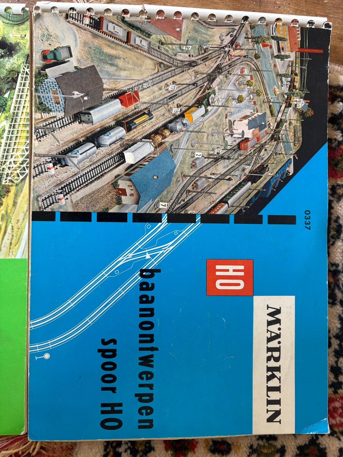 Märklin HO Baanontwerpen Spoor HO Boeken (2 stuks), Hobby en Vrije tijd, Modeltreinen | H0, Wisselstroom, Gebruikt, Märklin, Boek, Tijdschrift of Catalogus
