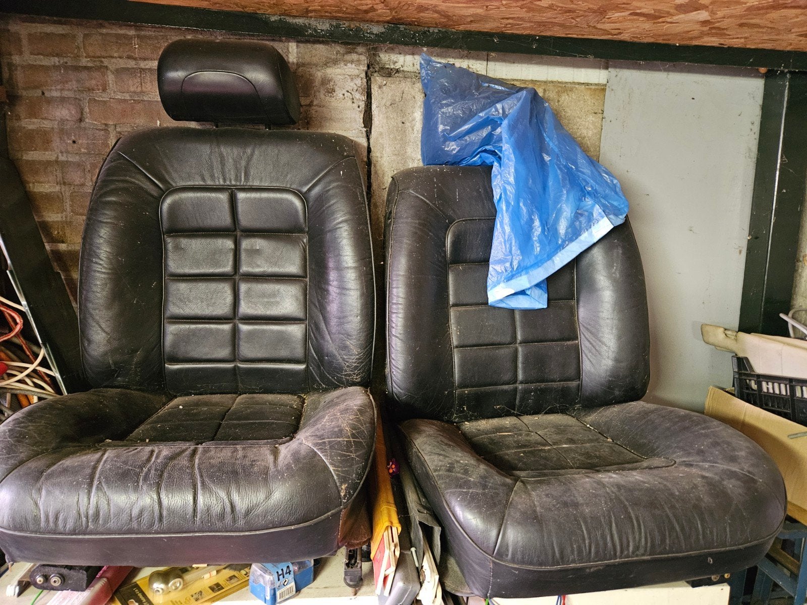 2 Leren Stoelen voor Camper of Busje, Ophalen, Gebruikt, Universele onderdelen