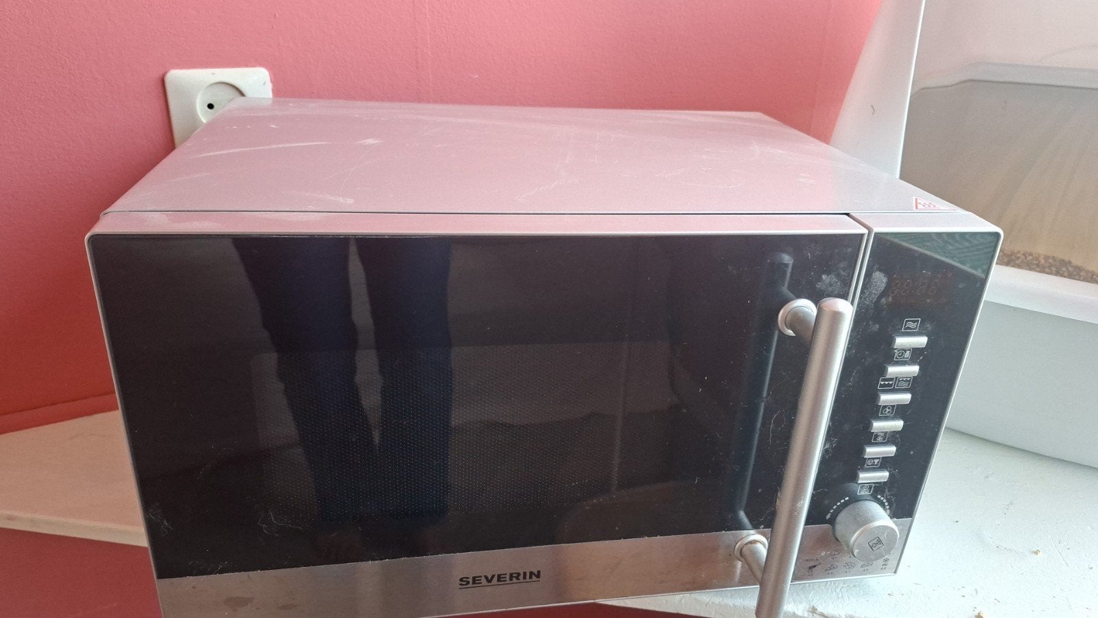 Severin Magnetron - Zilver/Zwart - Gebruikt, Witgoed en Apparatuur, Magnetrons, Zo goed als nieuw, Ophalen of Verzenden
