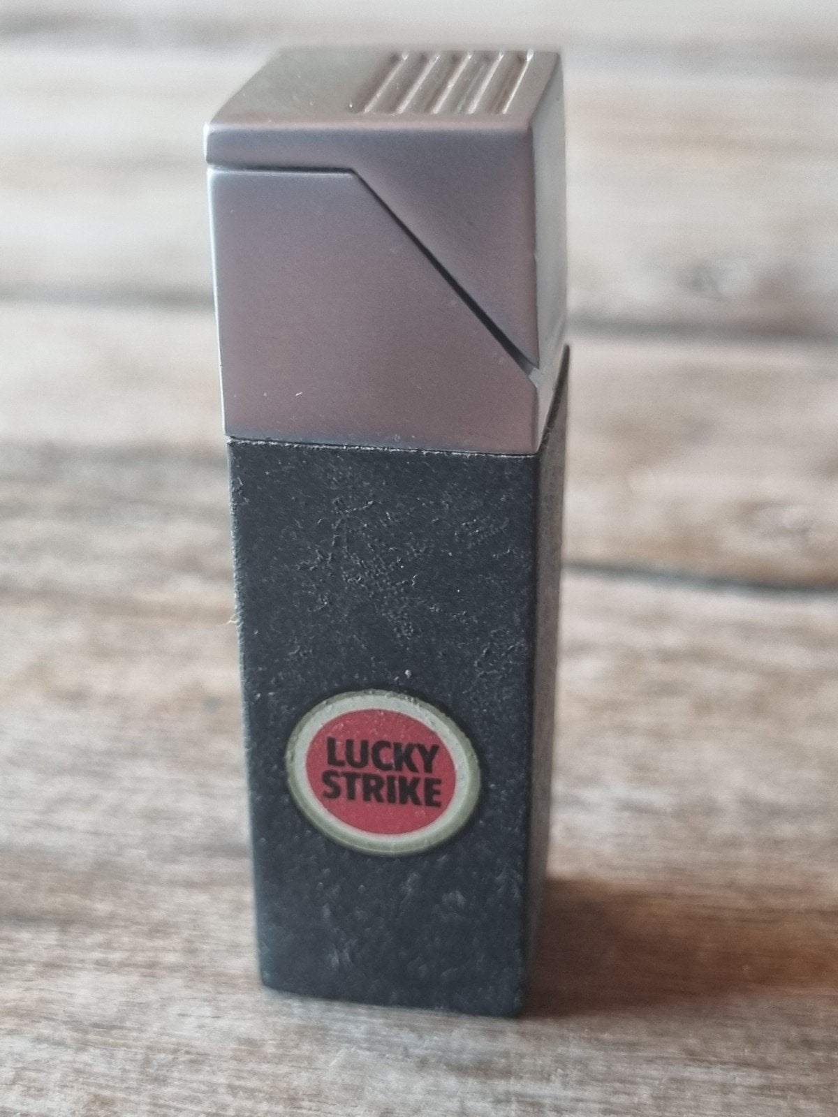Vintage Lucky Strike Aansteker, Ophalen of Verzenden, Gebruikt, Aansteker