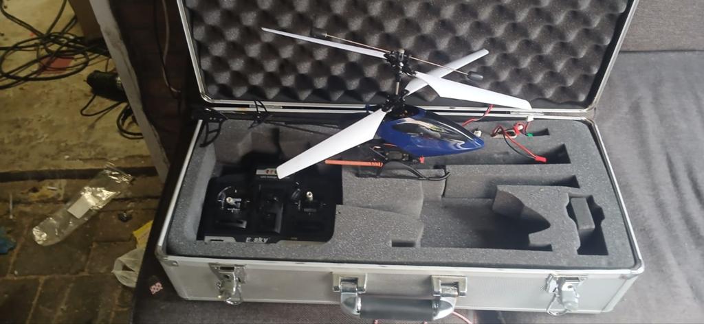 RC Helikopter met afstandsbediening en koffer, Hobby en Vrije tijd, Ophalen of Verzenden