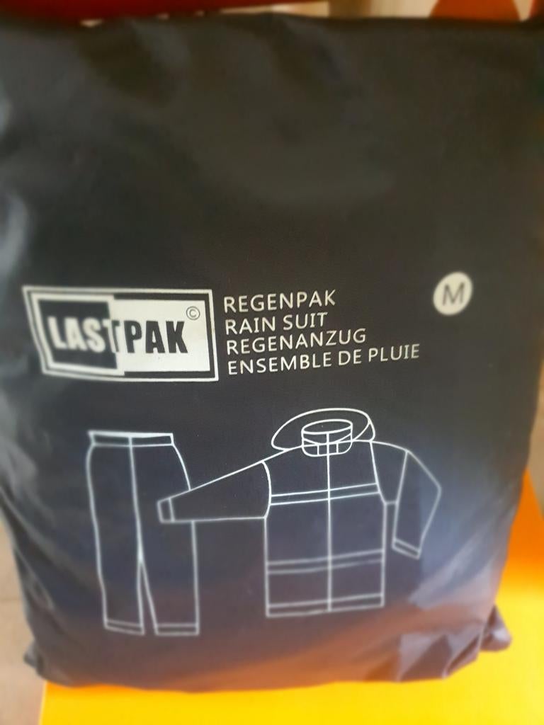 Nieuw Regenpak Maat M - Ongebruikt, Ophalen of Verzenden