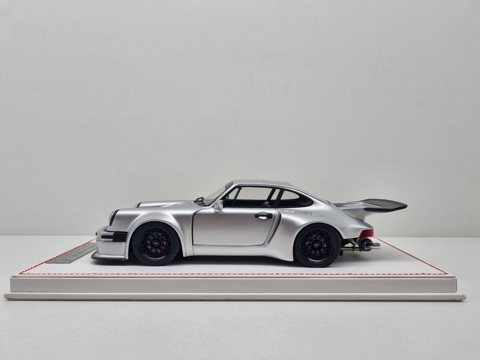 Runner
Porsche 911 Carrera RSR KS-R 1/30 1:18 Nieuw, Hobby en Vrije tijd, Modelauto's | 1:18, Ophalen of Verzenden, Nieuw, Auto