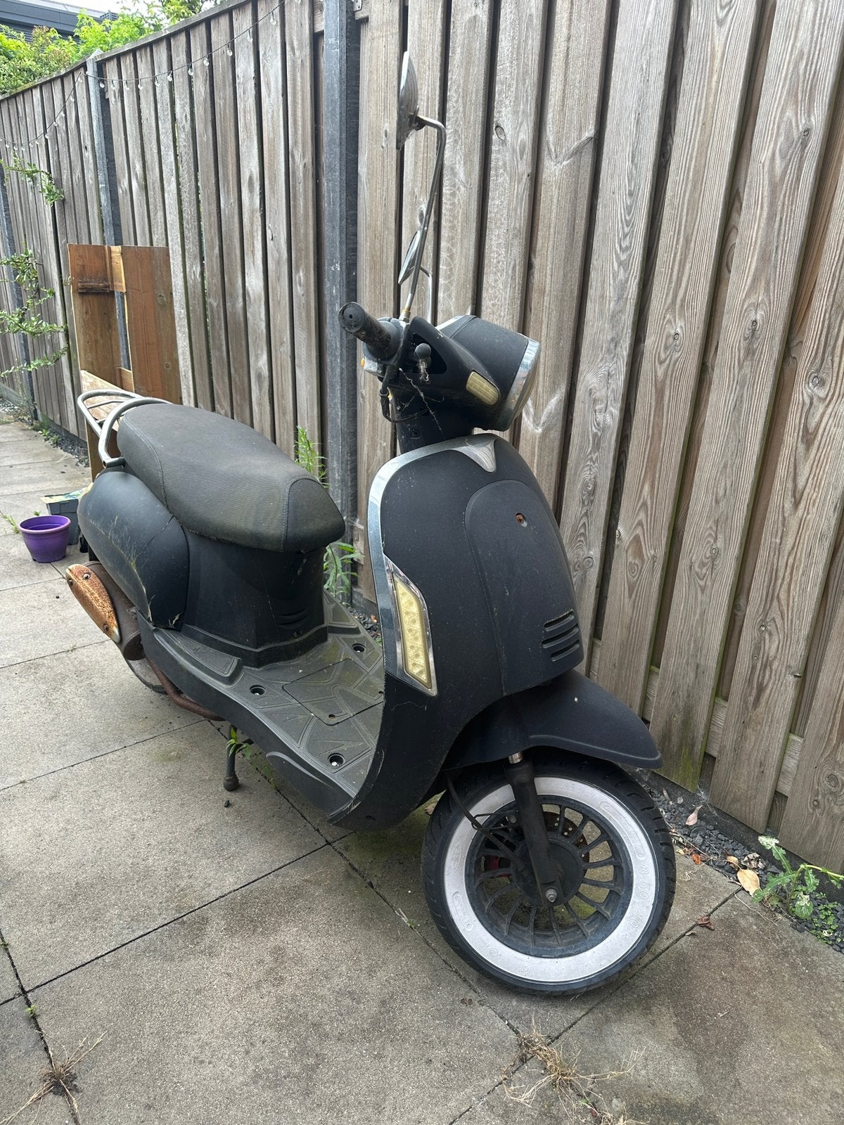 Scooter voor handige klussers, Fietsen en Brommers, Snorfietsen en Snorscooters, Ophalen, Zo goed als nieuw, Benzine, Overige merken