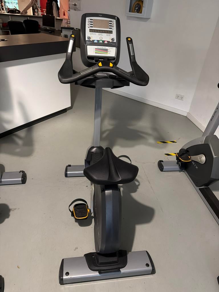 Matrix Hometrainer - Professionele Fitnessfiets, Ophalen, Zo goed als nieuw, Benen, Overige typen