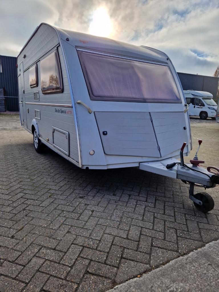 Zeer nette komplete Kip Shuttle 44 TTR van 2003, Caravans en Kamperen, Kip, Treinzit, Particulier, 4 tot 5 meter