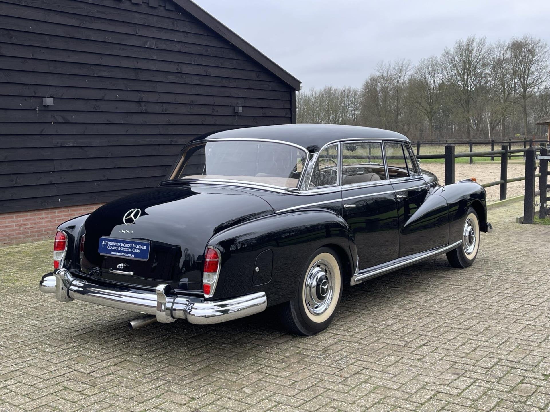 Mercedes-Benz 300 D Adenauer, gerestaureerd, Velours, foto 7
