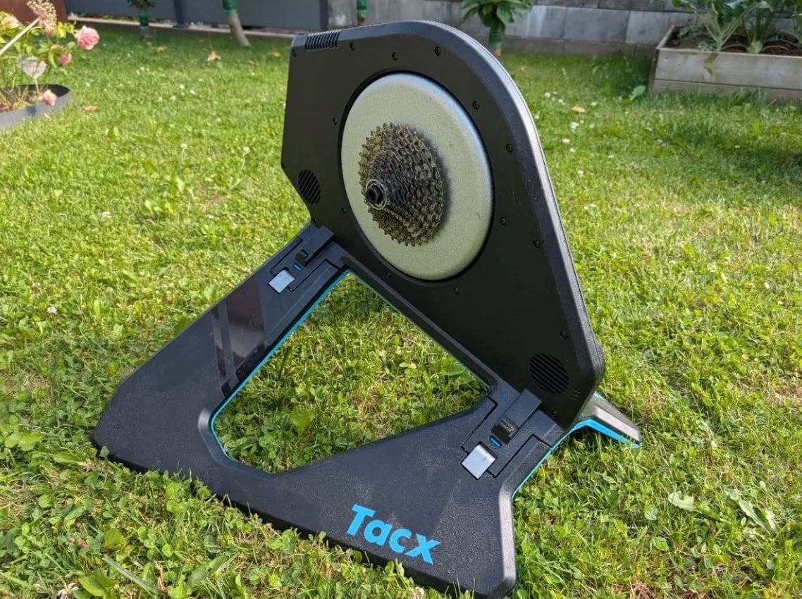 **ID FRAUDE** Garmin TacX Neo 2T, Fietsen en Brommers, Fietsen | Racefietsen, Overige merken, Overige materialen, 10 tot 15 versnellingen