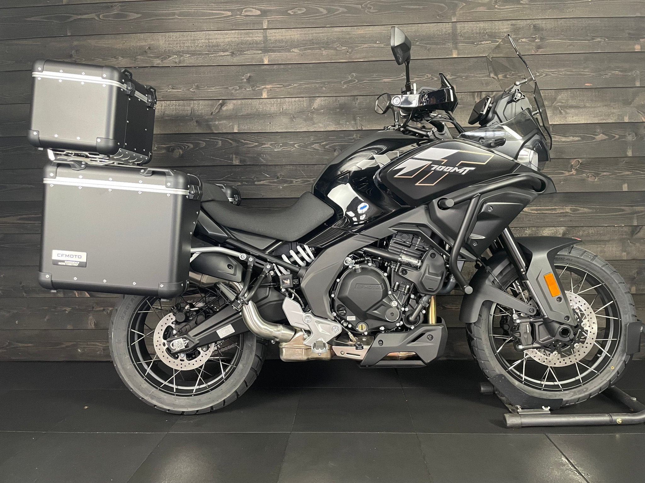 CFMOTO 700MT ADVENTURE GT BLACK (bj 2026), 693 cc, Bedrijf, Sport, Meer dan 35 kW