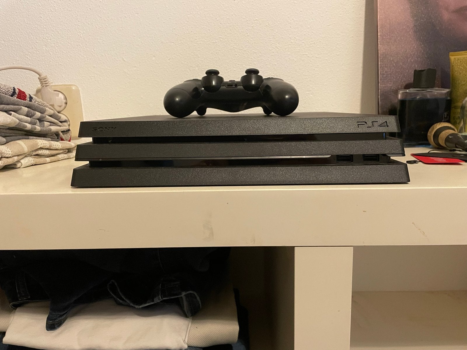 PlayStation 4 Pro met controller, Met games, Ophalen of Verzenden, Zo goed als nieuw, 1 TB