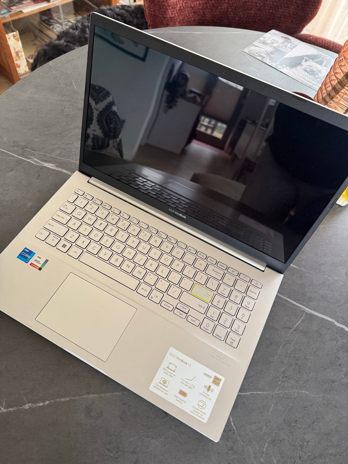 ASUS VivoBook 15 K513E - Intel Core i7 - Zo goed als nieuw, Ophalen, Met videokaart, Zo goed als nieuw, SSD