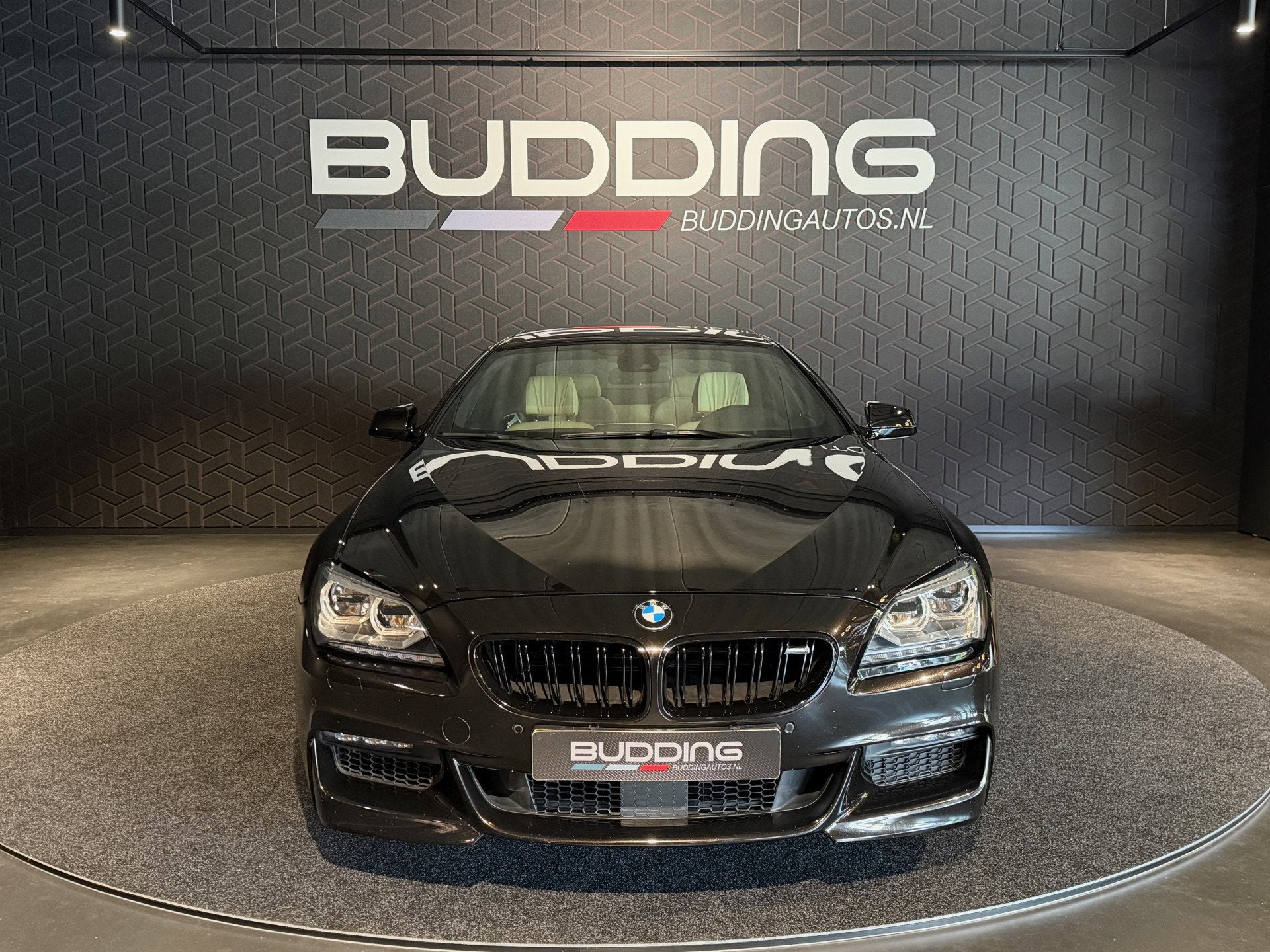 BMW 6 Serie 650i High Exe | M-sport | Soft-close | Orig NL |, Auto's, Automaat, Euro 5, Gebruikt, 8 cilinders