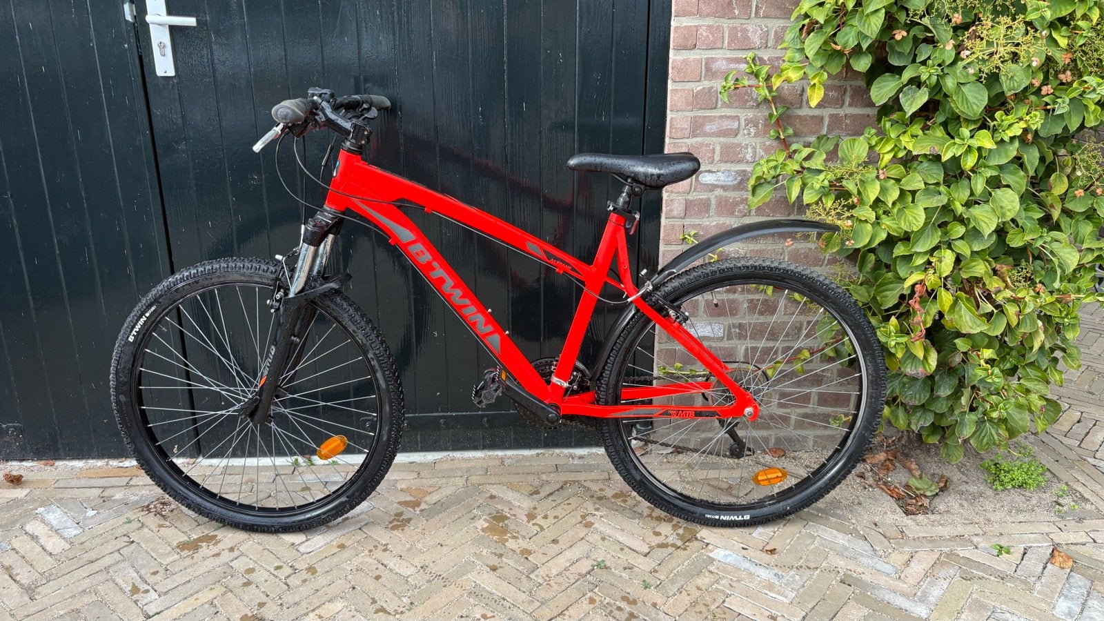 B'Twin Rockrider 340 Mountainbike - Rood, Fietsen en Brommers, Gebruikt, Hardtail, 53 tot 57 cm, Ophalen