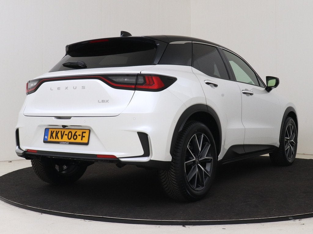 Lexus LBX Emotion 2WD Advanced Pack | HUD | Mark Levinson, Auto's, Lexus, 12 maanden, 136 pk, Zwart, Bedrijf