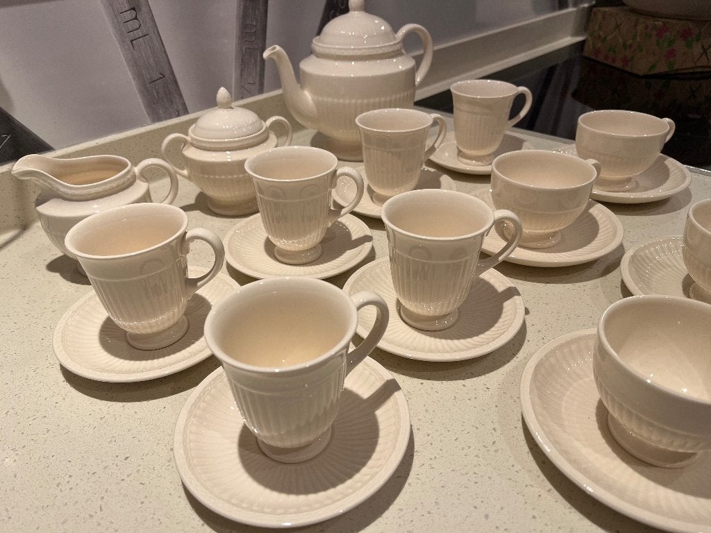 Wedgewood Queen's Ware Edme thee/koffie service, Huis en Inrichting, Ophalen, Zo goed als nieuw, Aardewerk, Kop(pen) en/of Schotel(s)