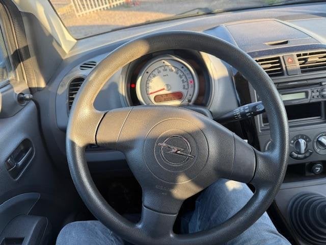 Opel Agila 1.0 Essentia Airco NAP 80xxx KM! APK 1E Eigenaar, Auto's, Gebruikt, 31 €/maand, 996 cc, Origineel Nederlands