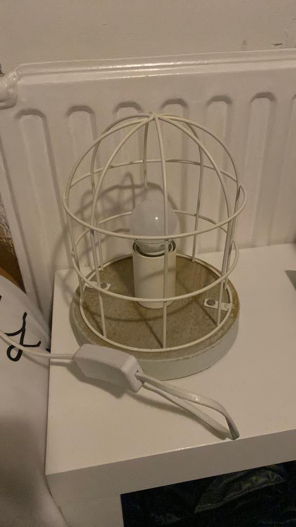 Nachtkast lampje, Huis en Inrichting, Lampen | Tafellampen, Ophalen of Verzenden, Gebruikt, Overige materialen